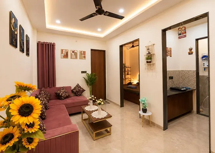 Premium 1Bhk Near Vijay Nagar & Bombay Hospital