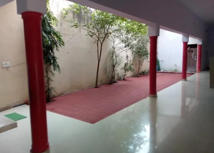 Hare Krishna Hotel