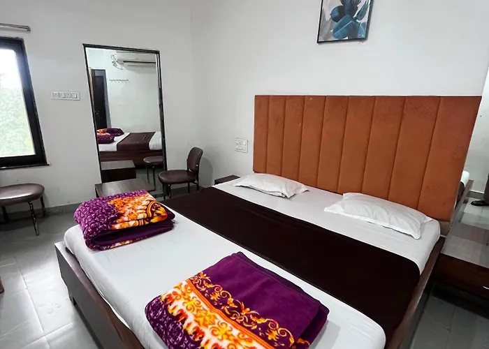 Jalsa Hotel