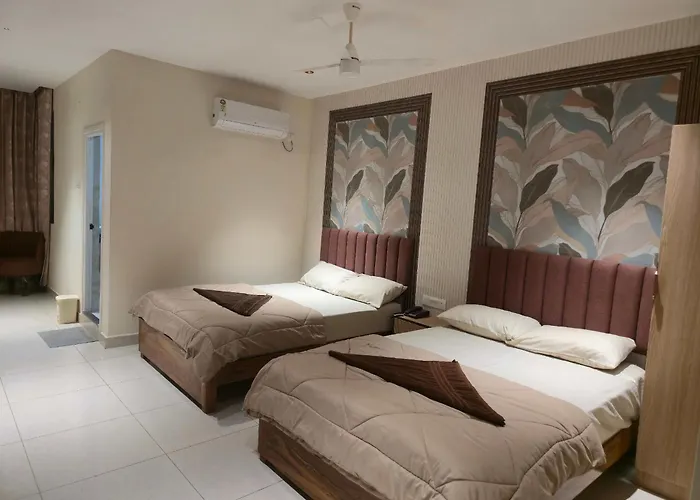 Hotel Royal Akkamahadevi