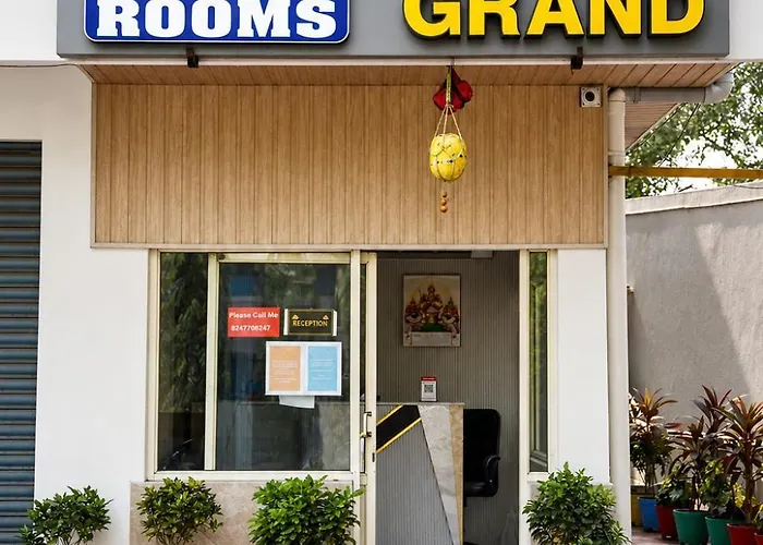 Hotel Savithas Grand