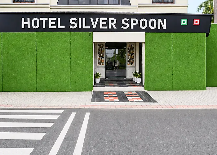 Spot On Hotel Silver Spoon