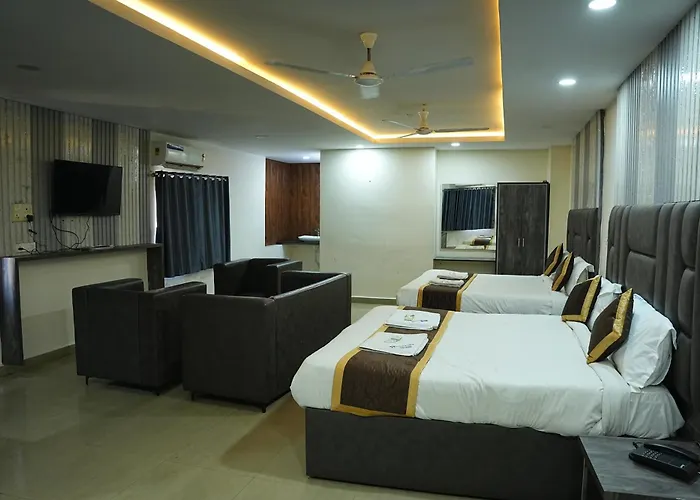 Hotel Savithas Grand
