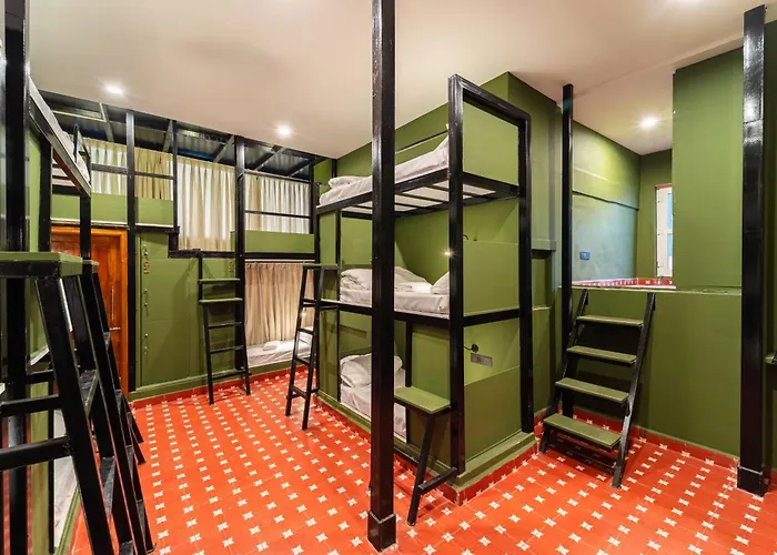 Versailles Backpacker Hostel