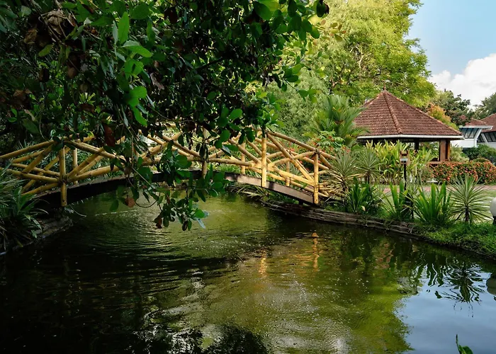 Nihara Resort And Spa Cochin