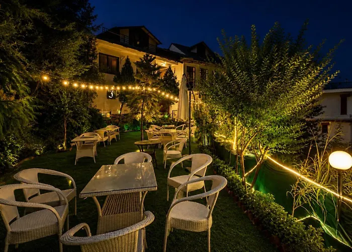 Hotel Heaven And Hills Kasauli
