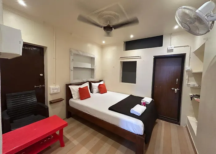 Temple View Guest House Hampi