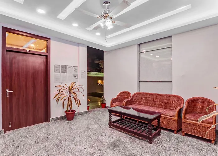 Super Collection O Yamuna Palace Near Gomti Riverfront Park Lucknow