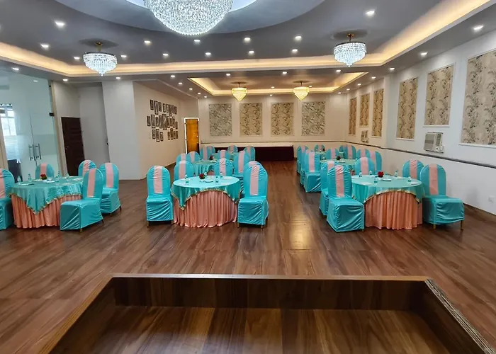 Hotel Divine Lakshmi Ganga