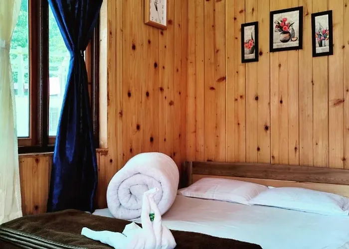 Hotel O Esti Kutum Home Stay