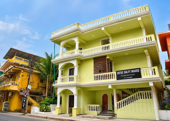 Hotel Salty Waves Baga