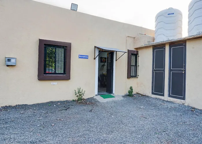 Hotel O Mango Tree Lodging