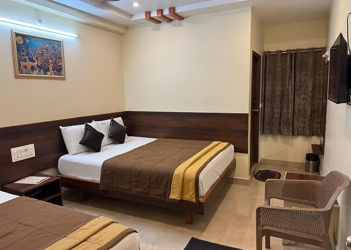 Hotel Dkr Grand
