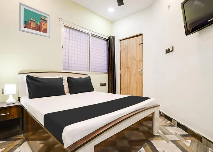 Hotel O City Hotel & Lodge Raipur (Chhattisgarh)
