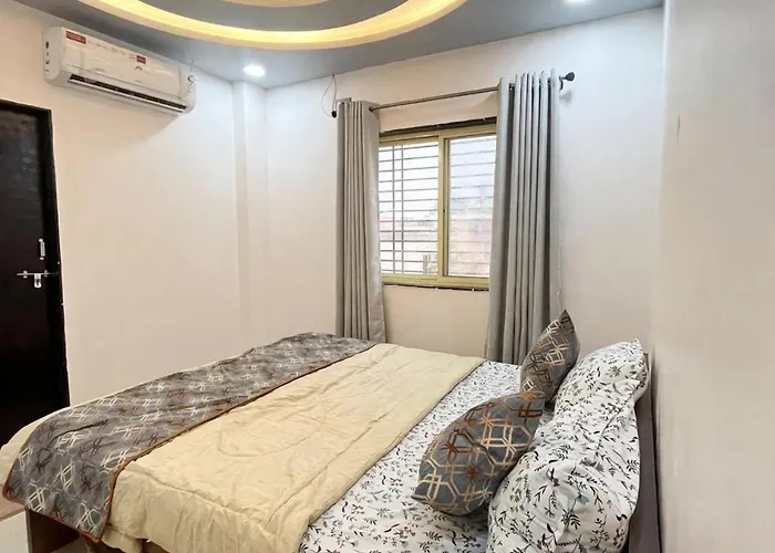 Hotel Madhav Bhakta Nivas
