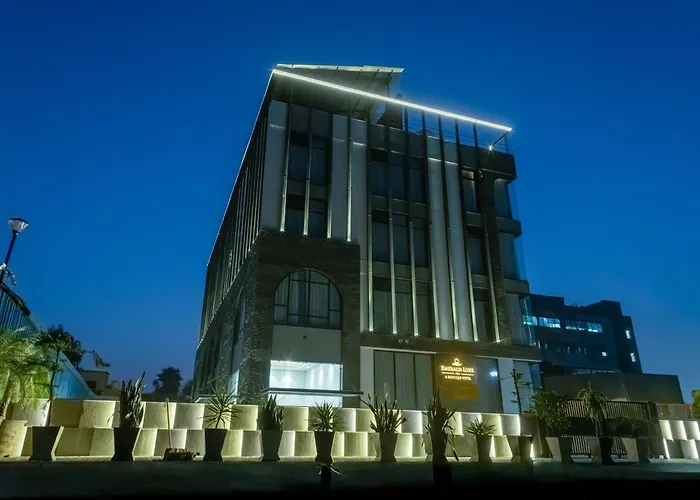 Emerald Luxe A Boutique Hotel Chandigarh Mohali