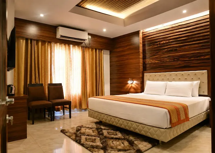 Jamindar'S Palace - Beach Front Hotel Puri