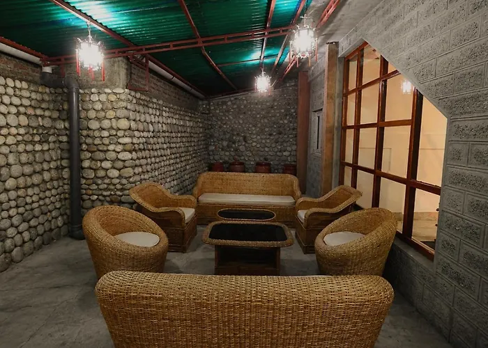 Grey Stone Hotel