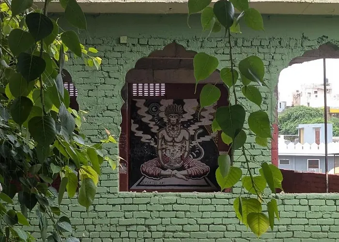 Vyom Hostel