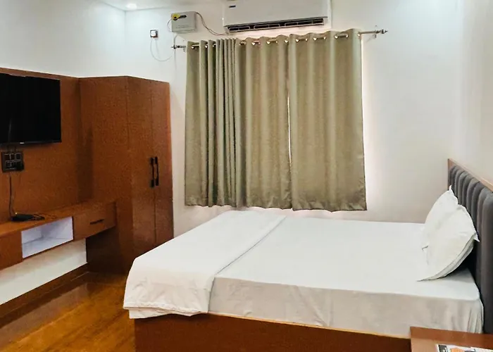 Hotel Manas Inn