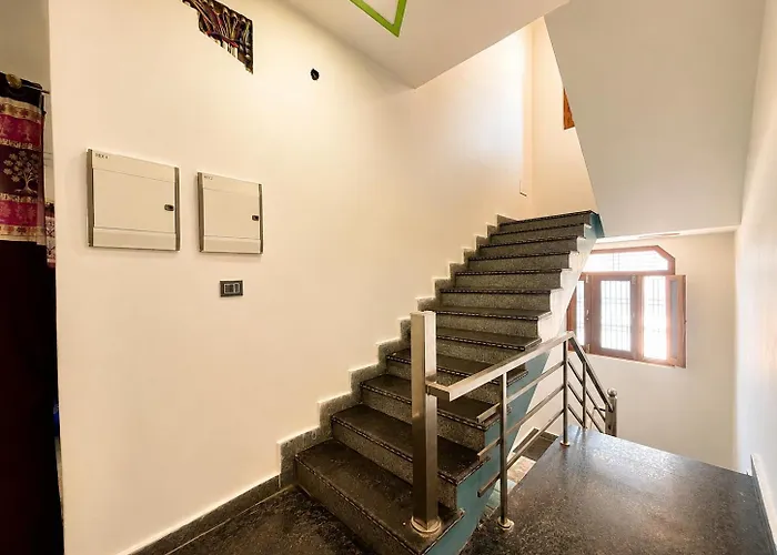 Hotel Ram Janm Bhoomi Ayodhya Urmila Palace Inn