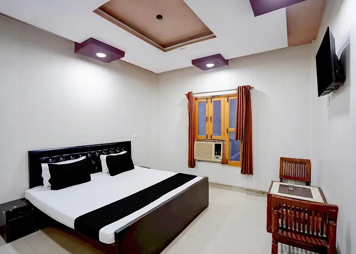 Hotel O Jhandi Palace