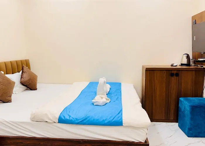 Hotel Gurukripa Palace