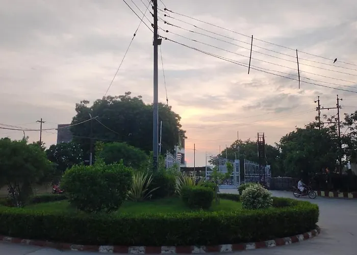 The Radhey Krishna Residency - Affordable Rooms Best Hospitality