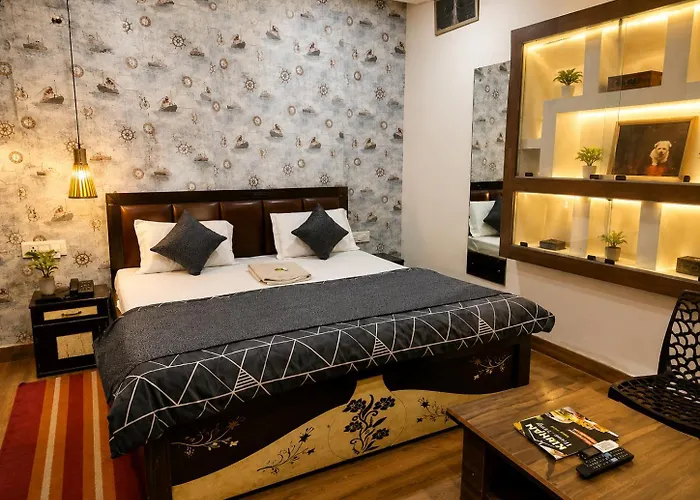 Radhamadhav Stayinn