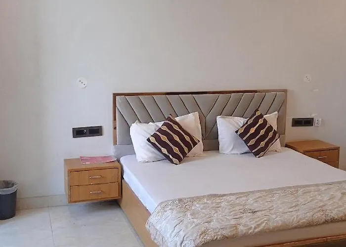 Hotel Nsb Square