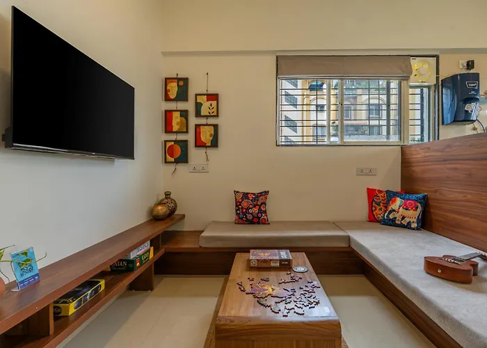 Liveaway Pune, Viman Nagar By Pack