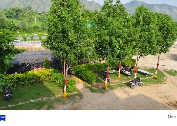 Hotel Mansarovar