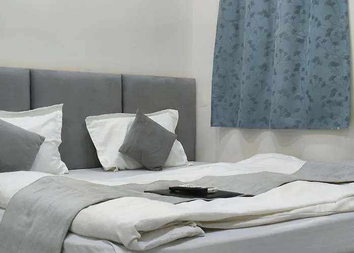 Hotel Nivanta Greens