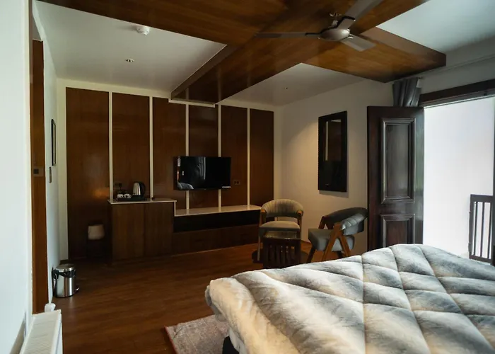 Walnut Village Resort