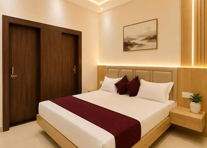Hotel Bala Ji Palace Near Shree Ram Mandir