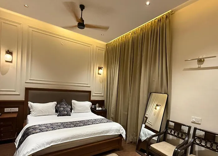 Ambrosia Hotel And Restaurant