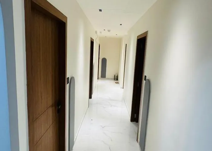 Hotel The Leora