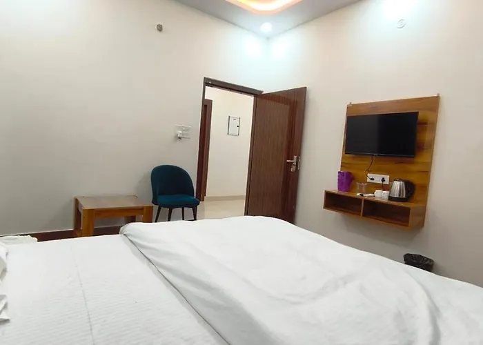 Hotel Rudraksha Premier Ll A Premium Stay
