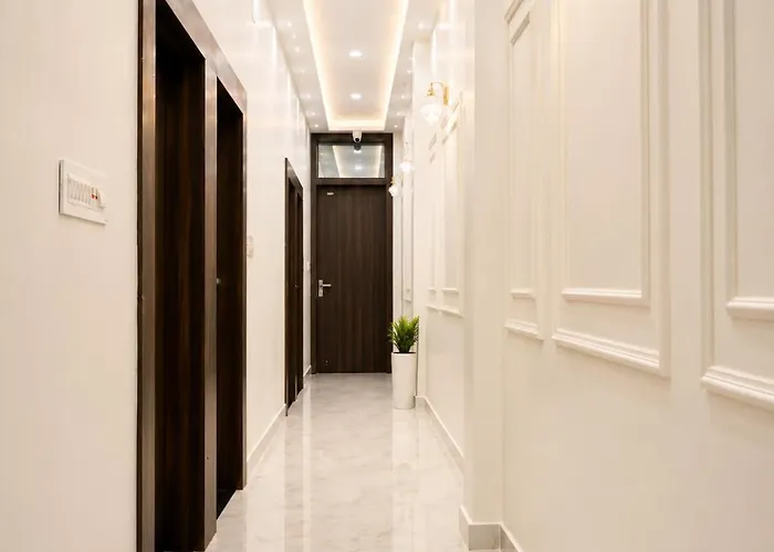 Hotel Bala Ji Palace Near Shree Ram Mandir