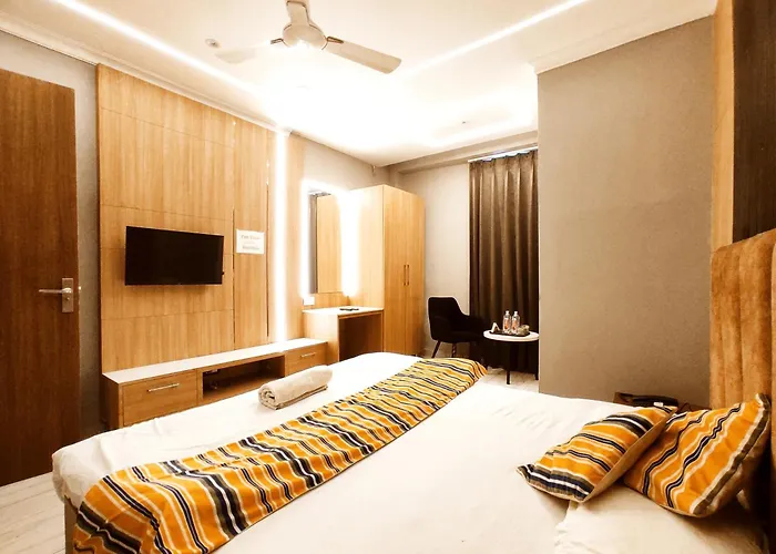 Hotel White Rock - All Luxury Rooms By Sky Hotels