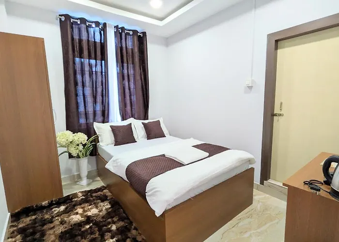Accomoon Hotel