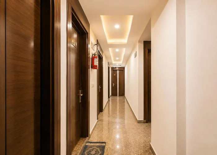 Hotel Shri Vinayak In City Centre At New Delhi Railway Station-By Rcg Hotels
