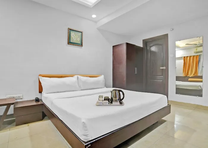 Super Townhouse Divya Palace Indore