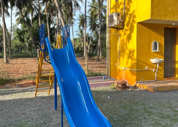 Nature Land - Play & Hutstay