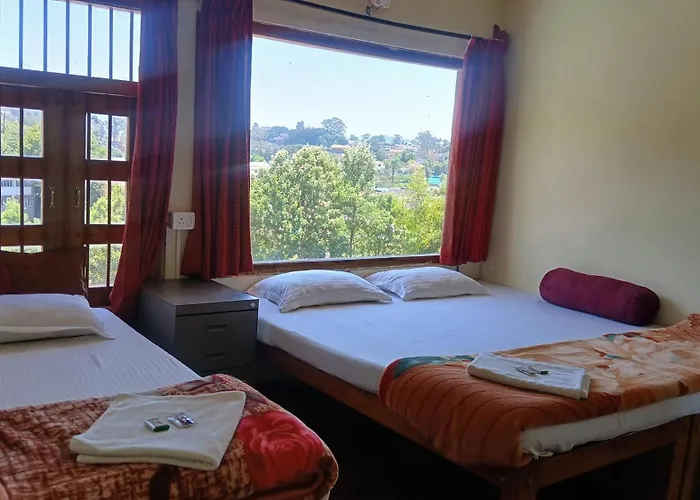 Satya Anand Pure Veg And Non Alcoholic Cottage Coonoor