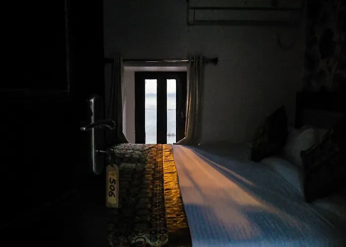 Dwivedi Hotels Hotel Elena