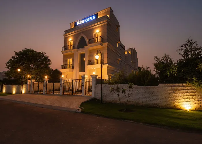 Fabhotel K9 Villa Ludhiana