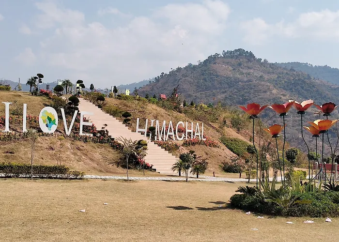 Hotel Le Halcyon Kasauli Solan