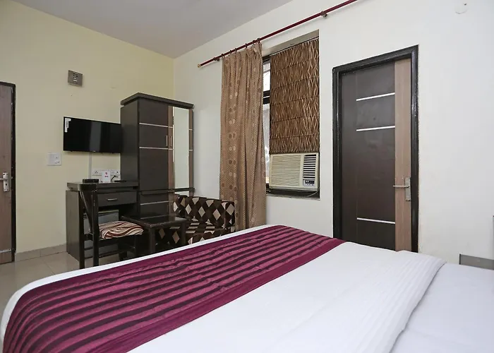 Sunshine Residency Castle Pvt Ltd Bed & Breakfast Noida