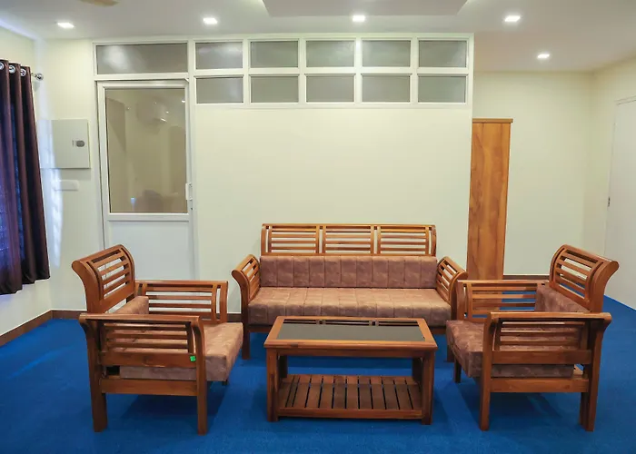 Treebo Golden Terminal Kochi Airport With Swimming Pool Hotel